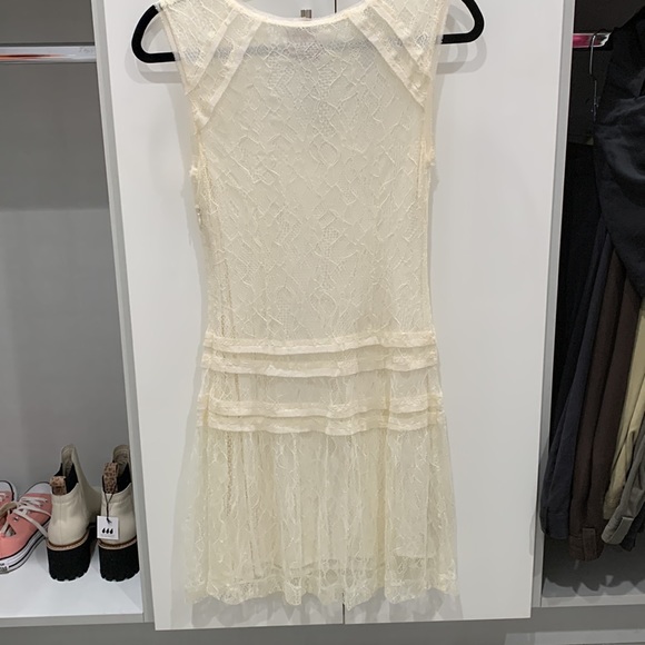 Juliette Longuet lace dress. Size 2. Like new. Side zip. French designer. - Picture 7 of 8